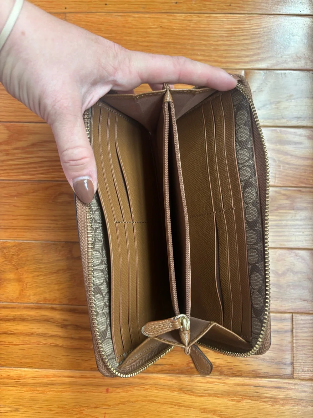 Coach Signature Taupe Brown Pebbled Leather Zip Accordion Wallet